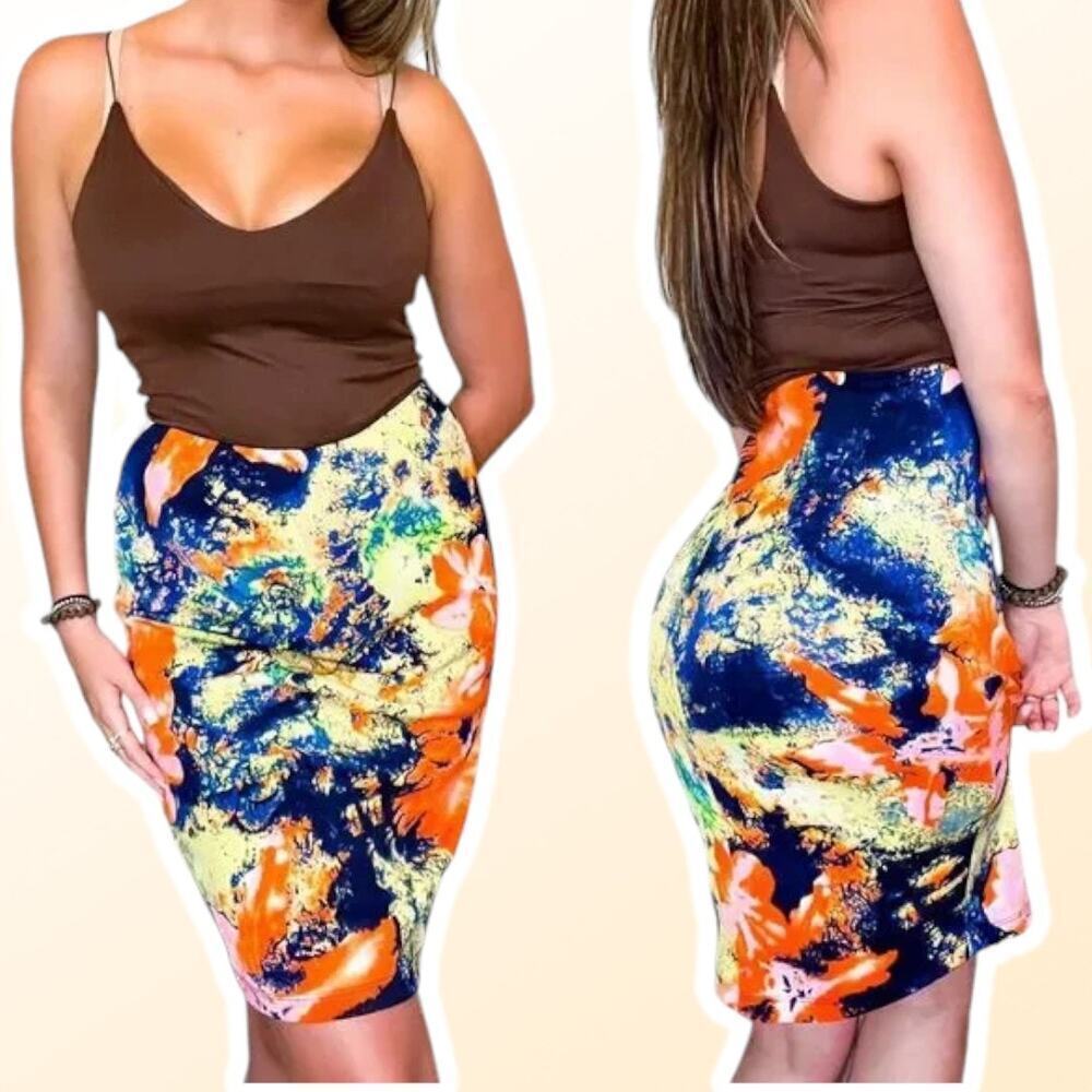 BETSEY JOHNSON Watercolor Floral Pull On Pencil Skirt Sz Small Multicolor